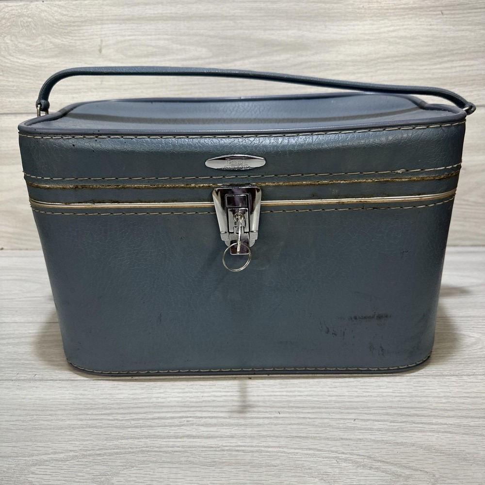 Sears Featherlite 14x9x9" Hard Blue Travel Luggage Makeup Case‎ w/ Key *Damage*